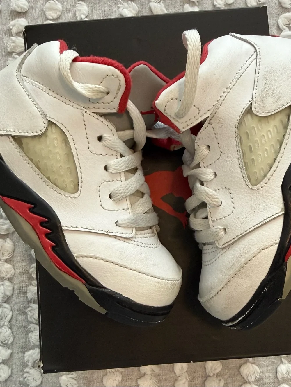 Jordan True White/Fire Red-Black Kids Sock Pack